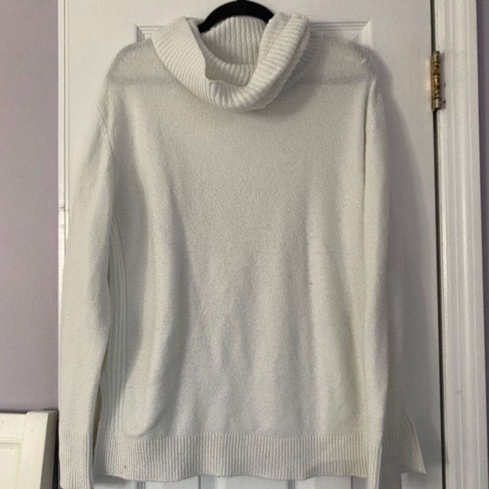 Turtle neck sweater
